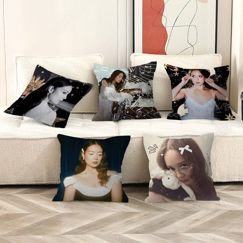 Home Decor Png - Singer L-Laufey.png Almofadas decorativas personalizadas com